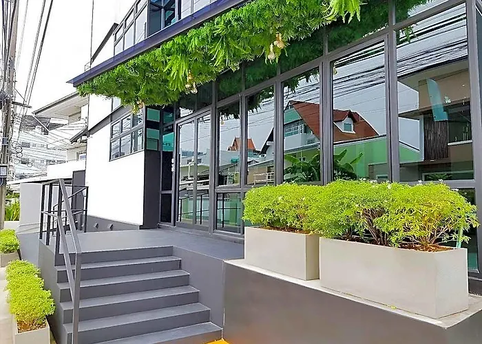 Wayha Don Mueang Airport Хостел Бангкок